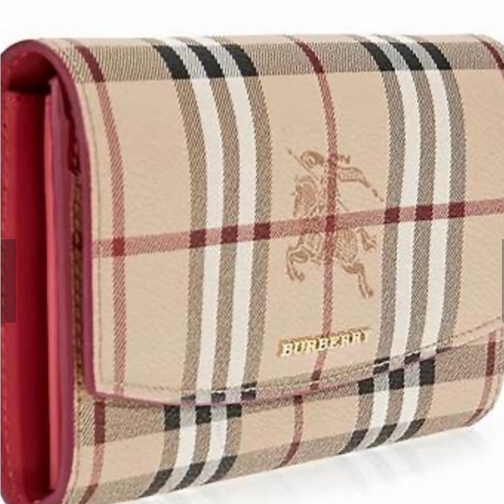 Burberry wallet great condition! With dust bag authentic